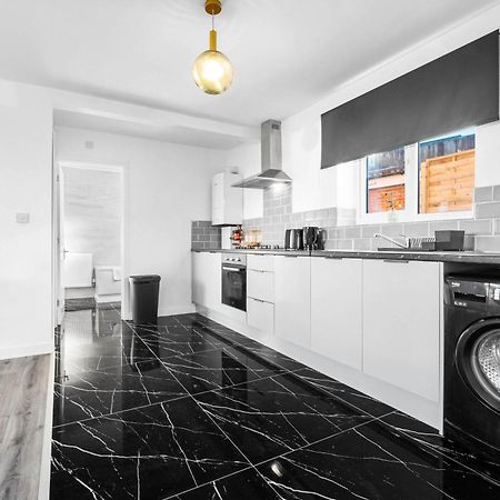 Modern Apartment - Cradley Heath - Top Rated - Netflix - Wifi - 1Mh Smethwick Eksteriør bilde